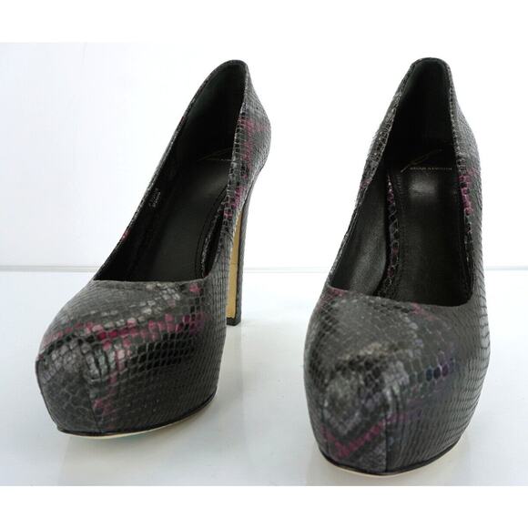 B. Brian Atwood Savita Snake Hidden Platform Pumps Size 7.5 New - Picture 4 of 11